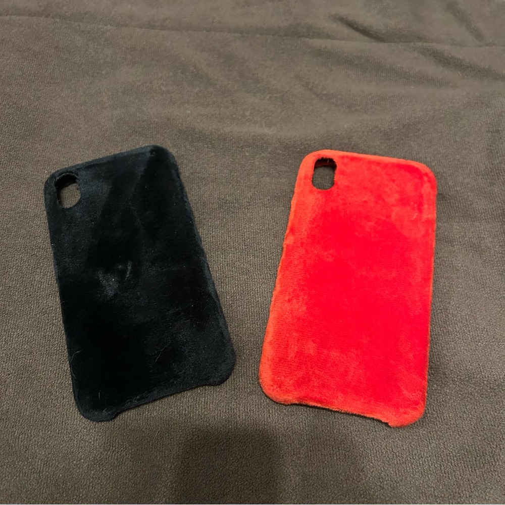 Velvet Phone Case Set - Black and Red